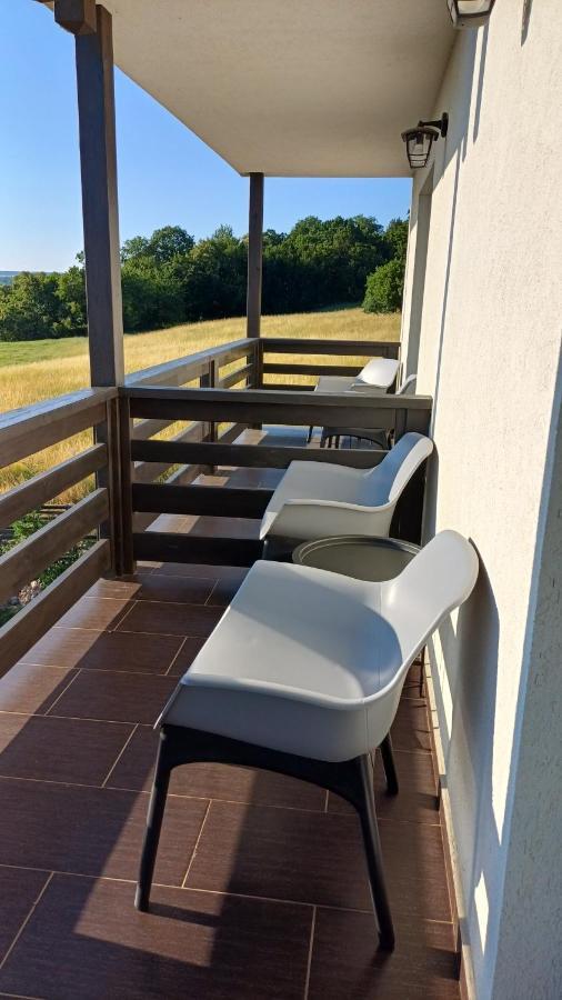 Dragomirna Sunset Hotel Mitocu Dragomirnei ภายนอก รูปภาพ