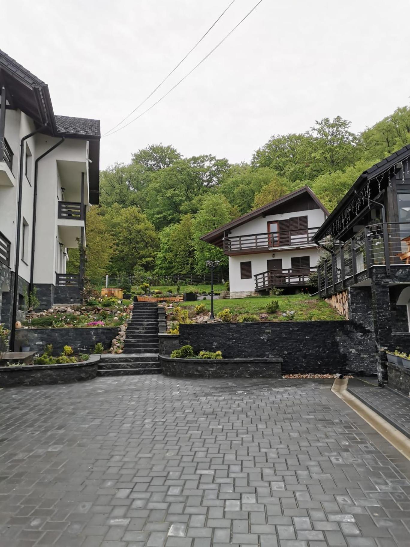 Dragomirna Sunset Hotel Mitocu Dragomirnei ภายนอก รูปภาพ